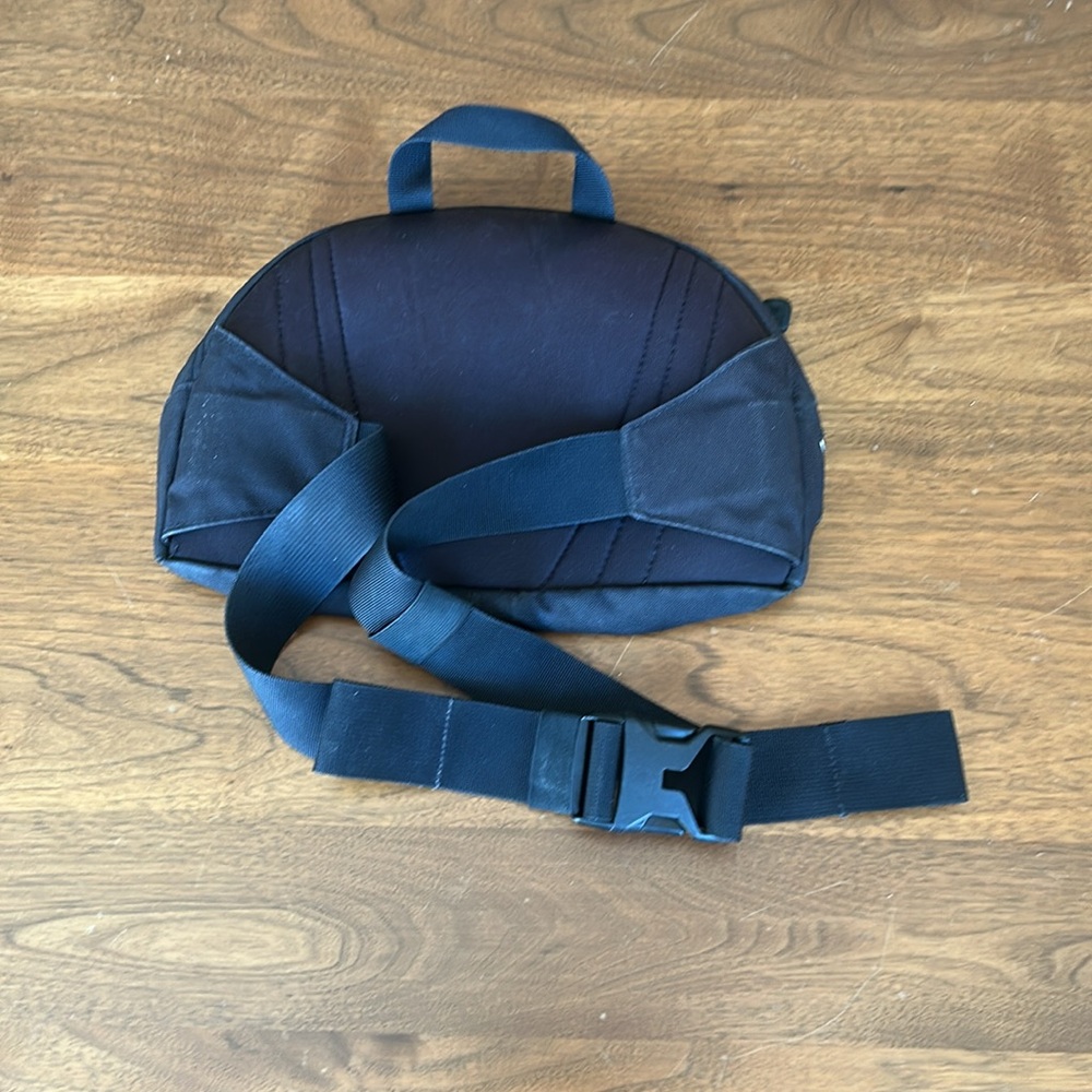 The North Face Roo II Lumbar Pack - Picture 2 of 6